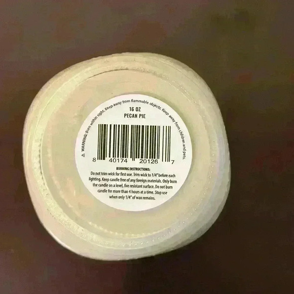 NEW Antique Candle Co Pecan Pie Soy Wax Candle‎ 16oz - Picture 2 of 4